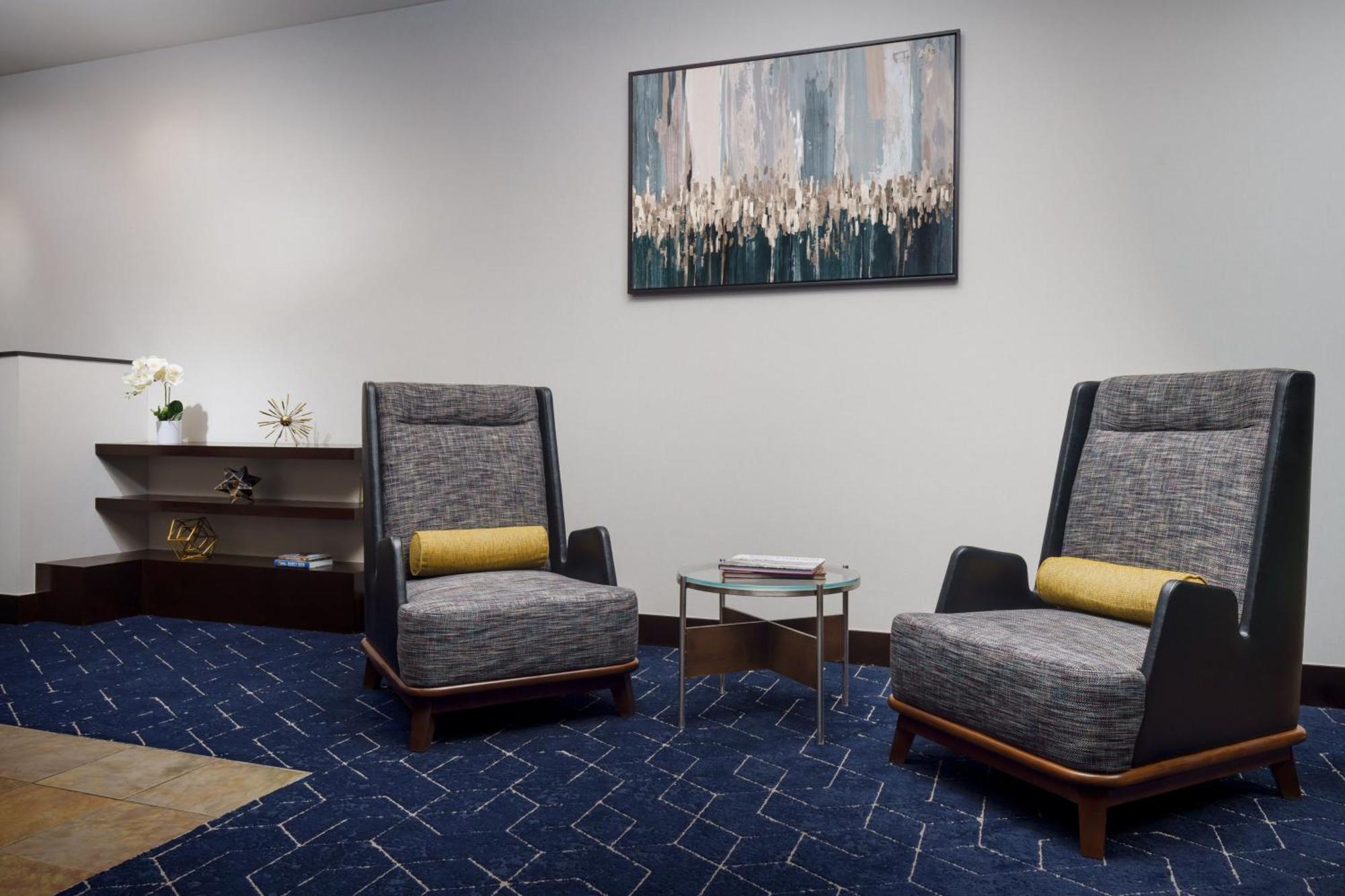 Courtyard Keene Downtown Экстерьер фото