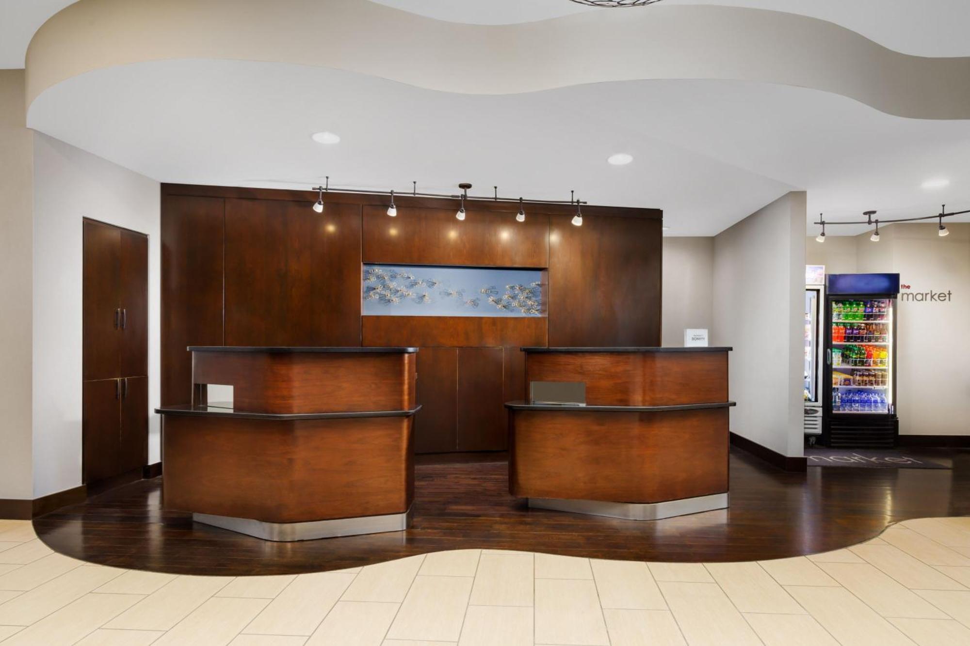 Courtyard Keene Downtown Экстерьер фото