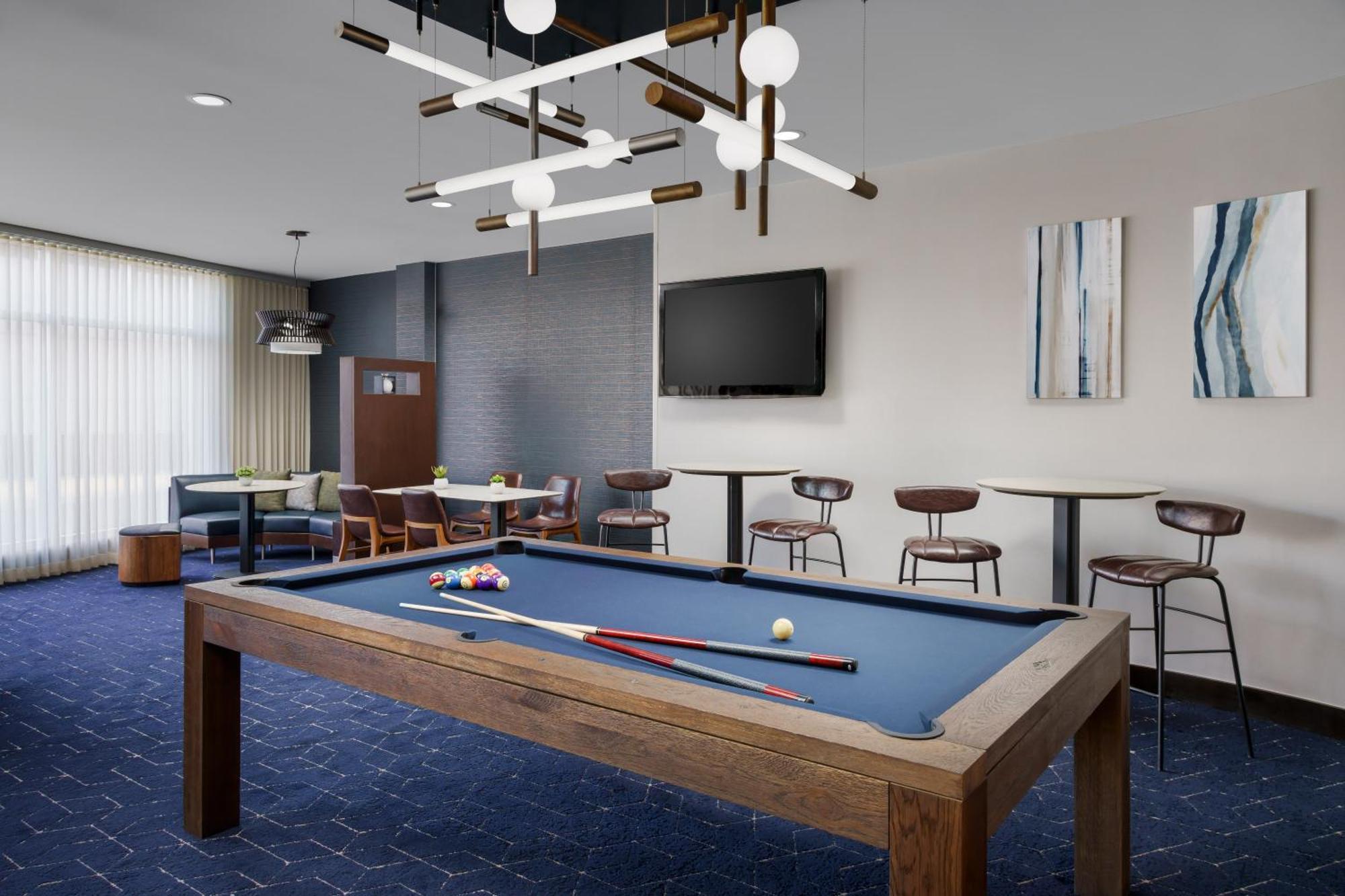 Courtyard Keene Downtown Экстерьер фото