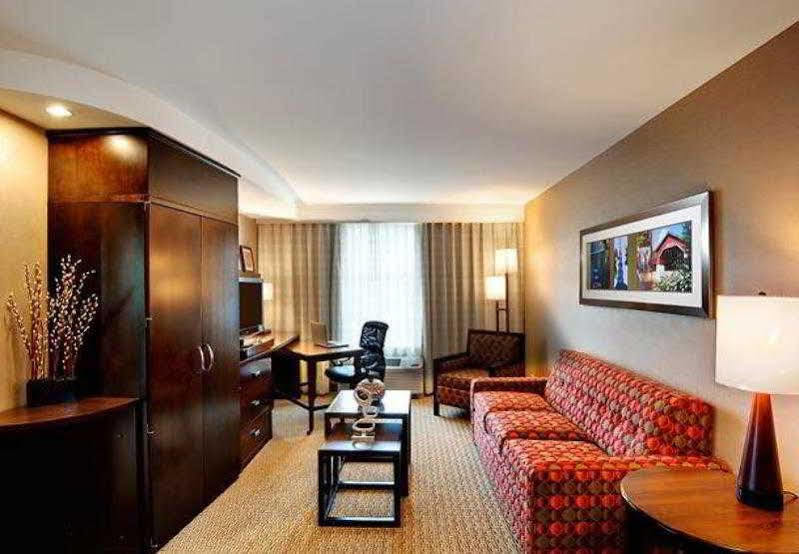 Courtyard Keene Downtown Экстерьер фото